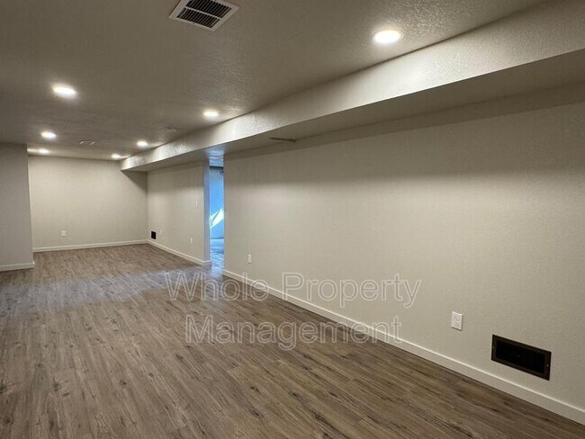 Building Photo - 5008 Alcott St