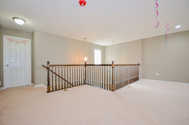 Building Photo - 2725 Blakely Ln