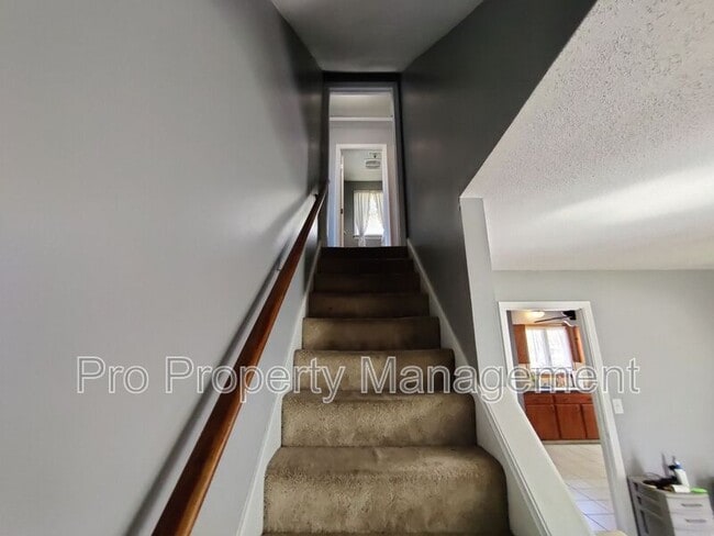 Building Photo - 85 Gilman St