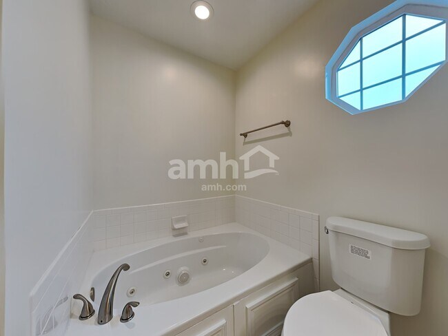 Building Photo - 16757 Yeoman Way