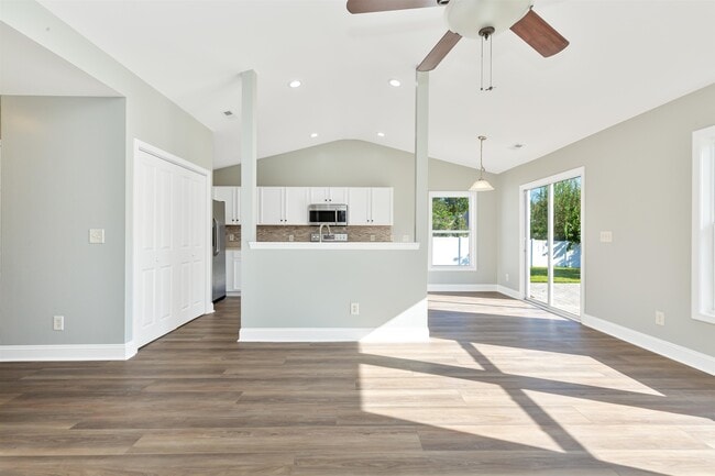 Building Photo - 4008 Scarlet Oak Ct