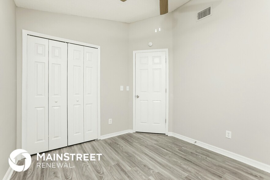 Building Photo - 9888 Balmoral Cir