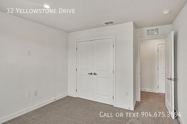 Building Photo - 32 Yellowstone Dr