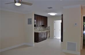Building Photo - 802 NE 38th St
