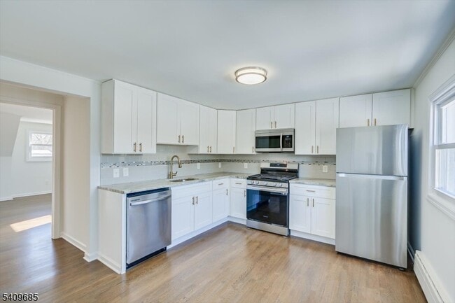 Building Photo - 432 Rosetta Pl