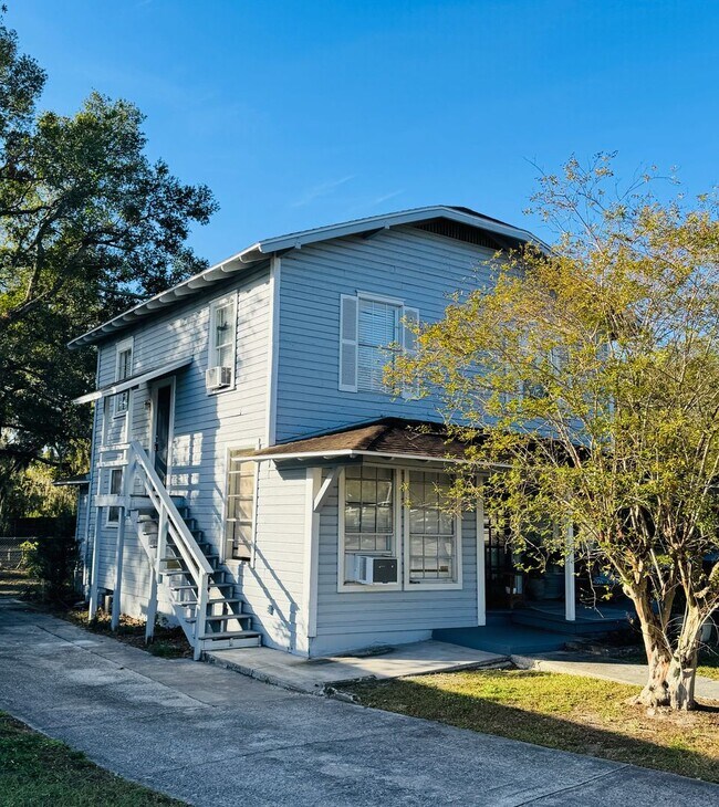 Building Photo - 945/945 1/2 E Orange Street