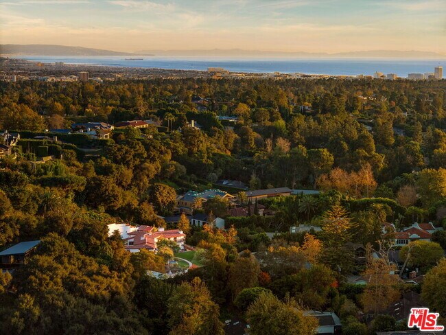 Building Photo - 1744 Reedvale Ln