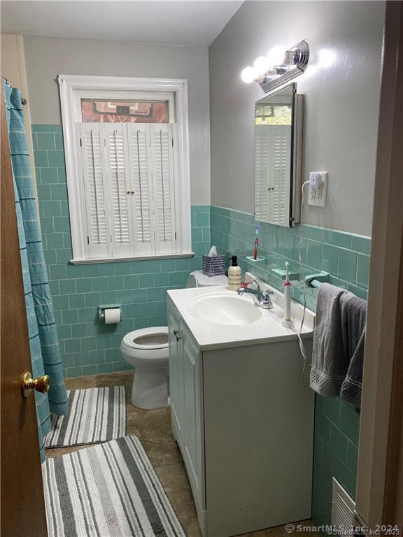 Building Photo - 46 Klarman Dr