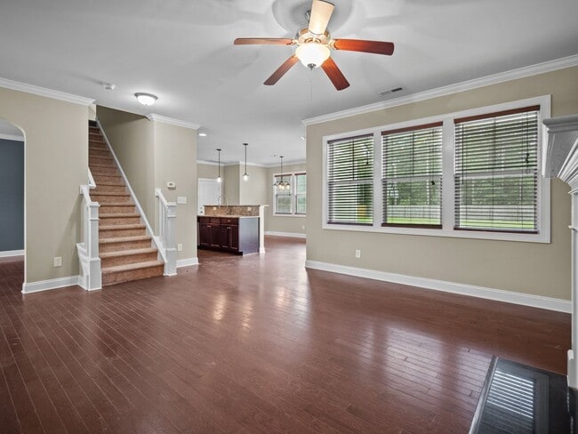 Building Photo - Welcome to Tall Pines Of New River!