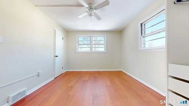 Building Photo - 150 Adams St