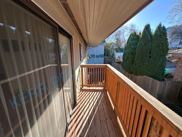 Building Photo - Charming 2-Bedroom Multiplex in the Heart of Portland - A Must-See!