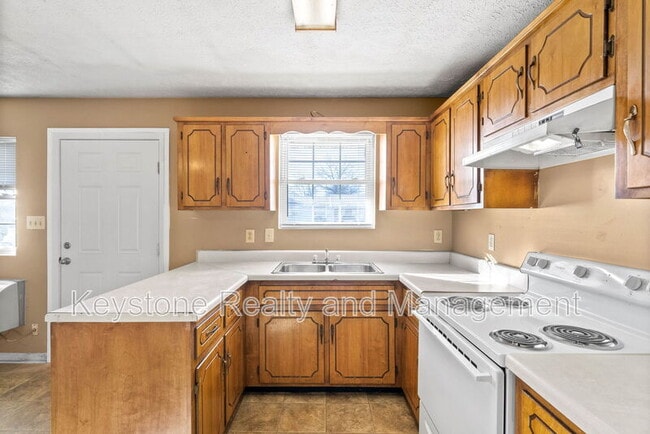 Building Photo - 308 Thompsonville Ln