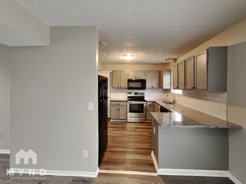 Building Photo - 3949 Dunne Dr