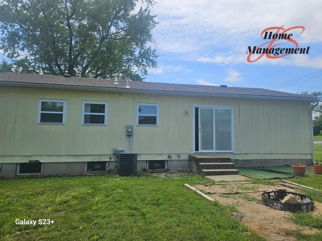 Building Photo - 18504 E Susquehanna Ridge