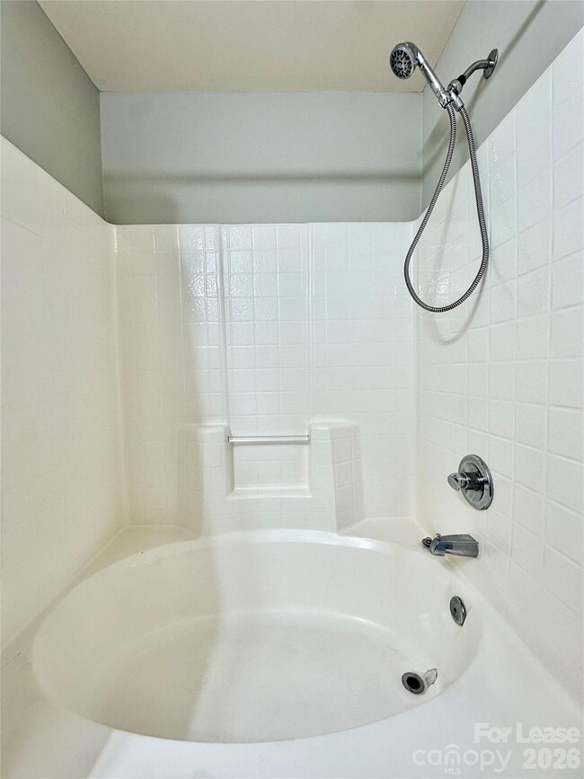 Building Photo - 12660 Persimmon Tree Dr