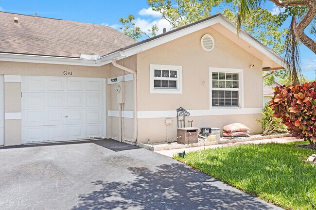 Building Photo - 5143 NW 12th Ln