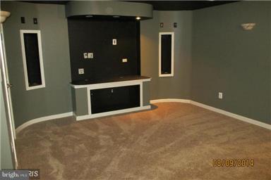 Building Photo - 178 Goldsborough Dr