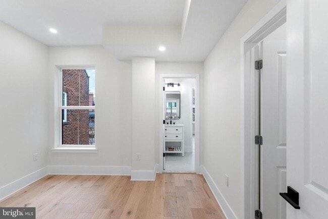Building Photo - 5404 4th St NW