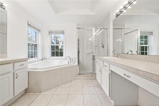 Building Photo - 45 High Point Cir