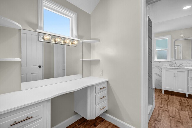 Building Photo - 414 Hilgard Ave