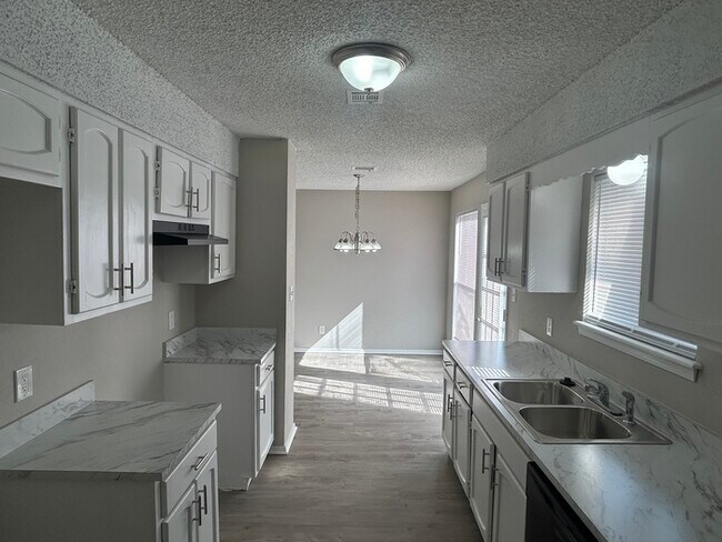 Building Photo - 536 W 147th St