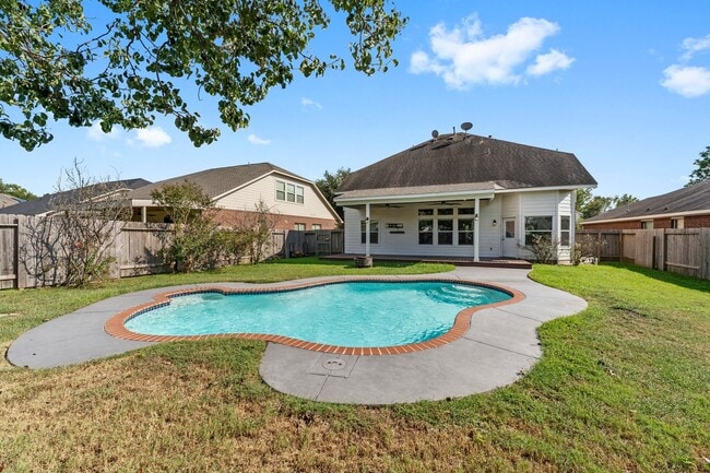 Building Photo - 622 Timberstand Ln