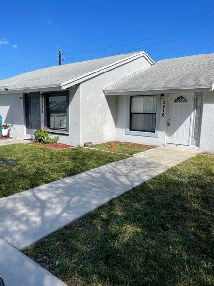 Building Photo - 3816 Woodridge Terrace