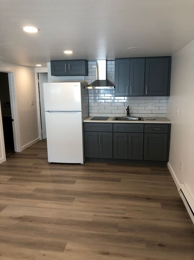 Building Photo - 125 Lockart Plaza