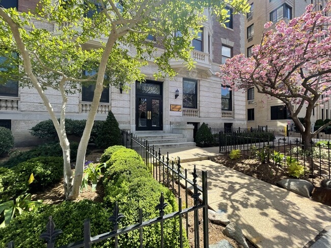 Primary Photo - 1735 New Hampshire Ave NW