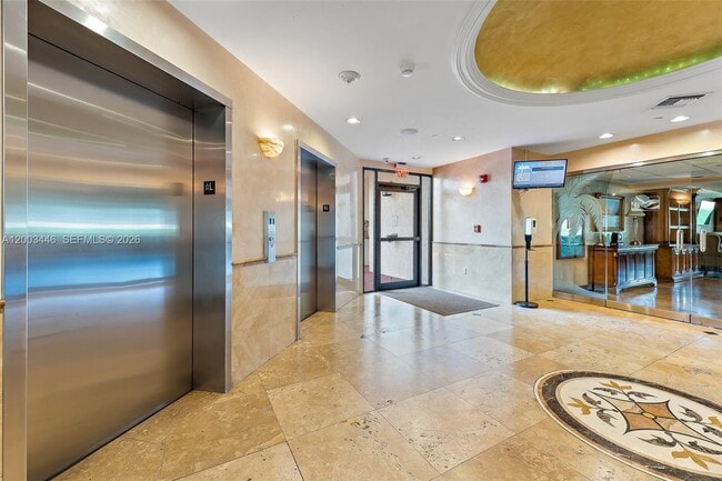 Building Photo - 9500 S Ocean Dr