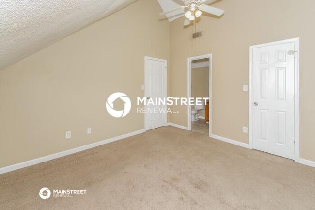 Building Photo - 5320 Brickleberry Way