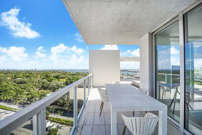 Building Photo - 3900 Biscayne Blvd