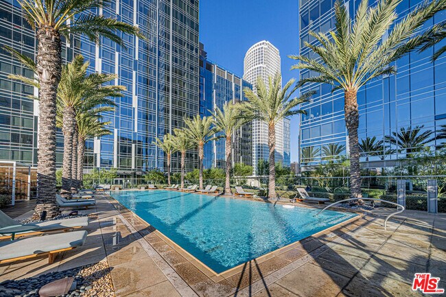 Building Photo - 877 Francisco St