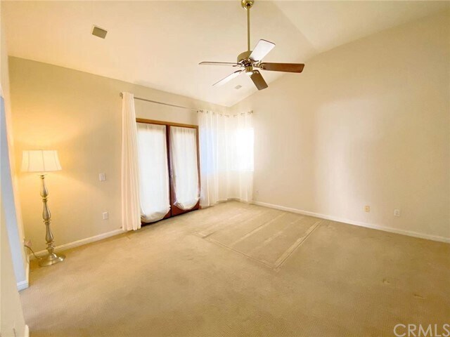Building Photo - 5888 Thornhill Dr