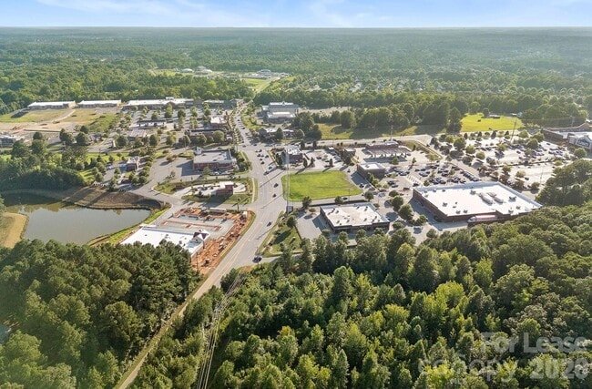 Building Photo - 420 Quartz Hl Wy