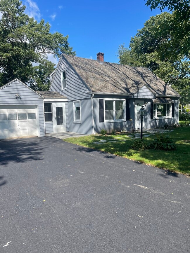 Primary Photo - 27 Anthony St