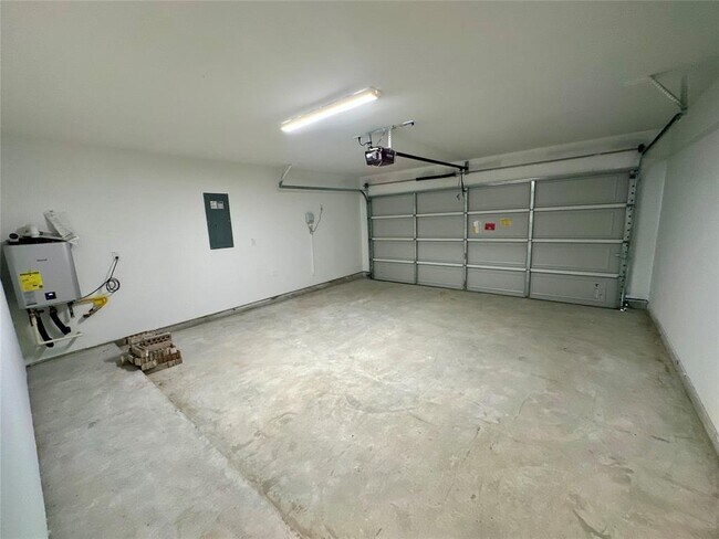 Building Photo - 31900 Retama Rnch Dr