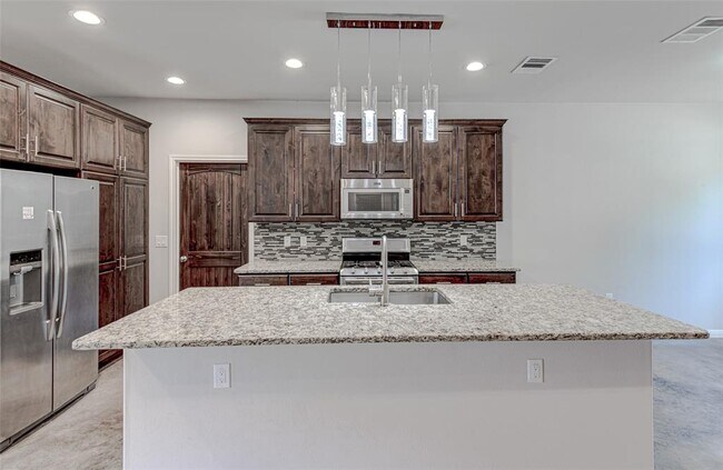Building Photo - 1123 Walton Ln