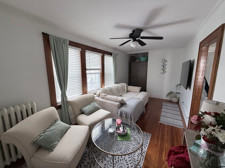 Building Photo - 21 Cleveland St