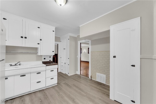 Building Photo - 2021 Goodnor Rd