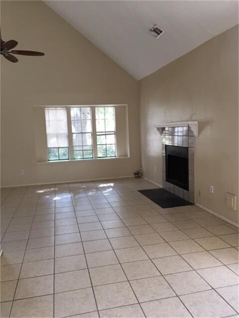 Building Photo - 21918 Pearl Lake Dr