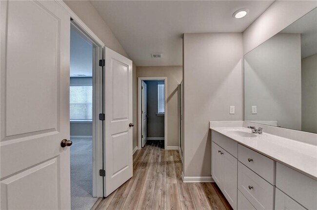 Building Photo - 4335 Magpie Dr