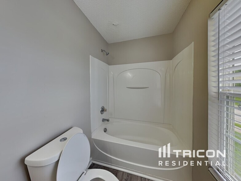 Building Photo - 3606 Willano Way