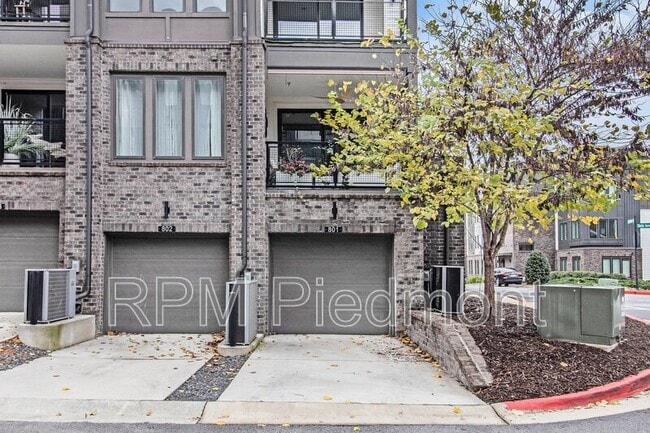 Building Photo - 395 Pratt Dr SE