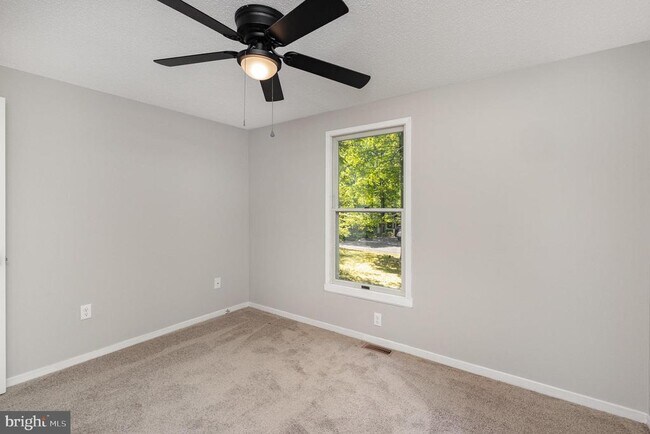 Building Photo - 125 Cumberland Cir