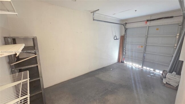 Building Photo - 4605 SW 75th Way