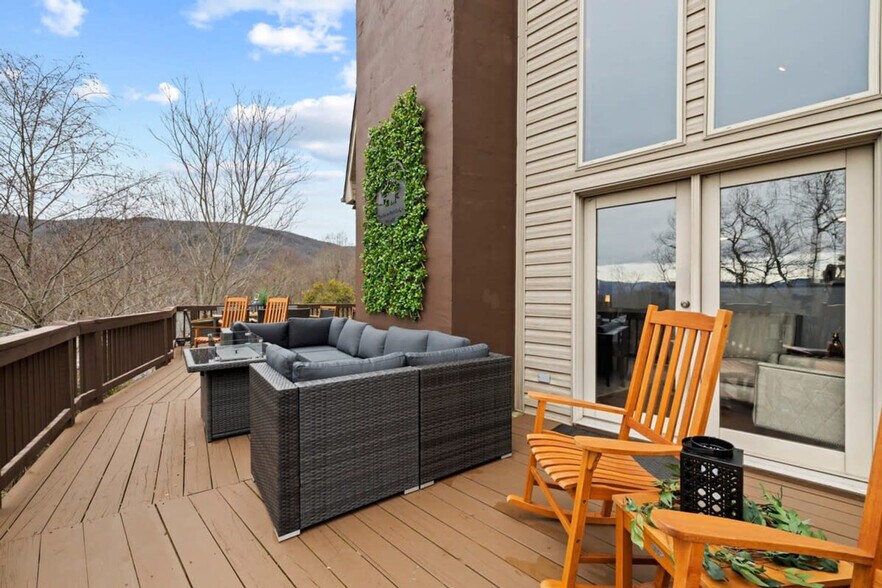 Building Photo - 106 Bishop Cove Rd