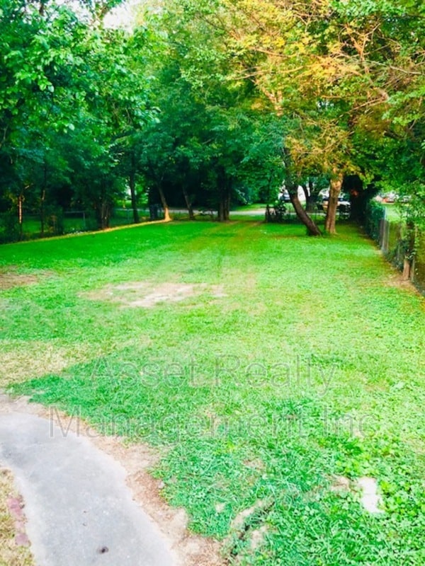 Building Photo - 3730 Speedway Cir