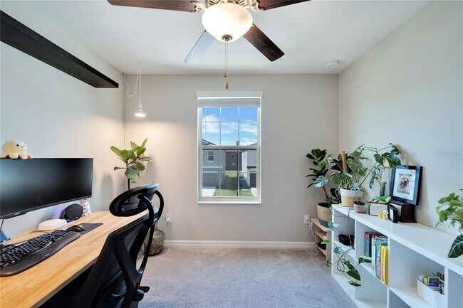 Building Photo - 403 Royal Empress Dr