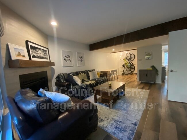 Building Photo - 2982 Shady Hollow W